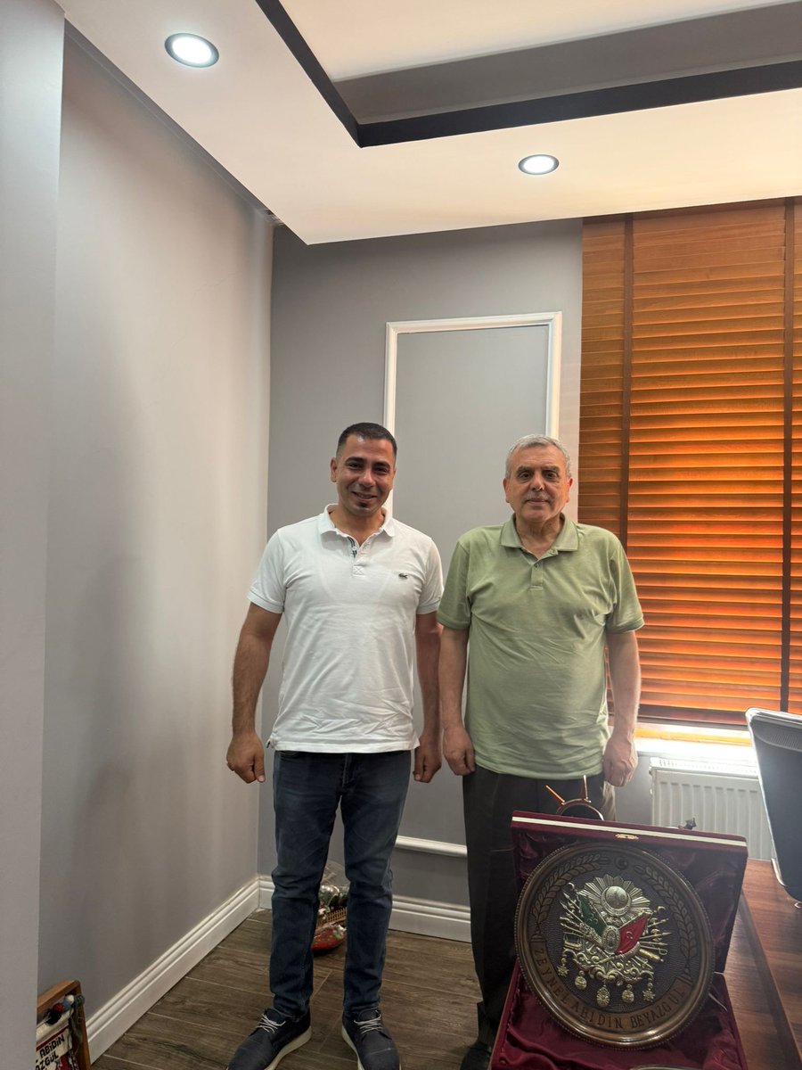 Chef Fatih Kaplan (@cheffatihkaplan) on Twitter photo Şanlıurfa eski Büyükşehir Belediye Başkanımız Sayın Zeynel Abidin Beyazgül’e nazik ev sahipliği ve içten misafirperverliği için gönülden teşekkür ederim.
Şehrin ruhunu yansıtan bu zarif karşılamayı unutmak mümkün değil. 🌿
<a href="/RTErdogan/">Recep Tayyip Erdoğan</a> <a href="/Akparti/">AK Parti</a> <a href="/zabeyazgul/">Zeynel Abidin BEYAZGÜL</a> Şanlıurfa eski Büyükşehir Belediye Başkanımız Sayın Zeynel Abidin Beyazgül’e nazik ev sahipliği ve içten misafirperverliği için gönülden teşekkür ederim.
Şehrin ruhunu yansıtan bu zarif karşılamayı unutmak mümkün değil. 🌿
<a href="/RTErdogan/">Recep Tayyip Erdoğan</a> <a href="/Akparti/">AK Parti</a> <a href="/zabeyazgul/">Zeynel Abidin BEYAZGÜL</a>