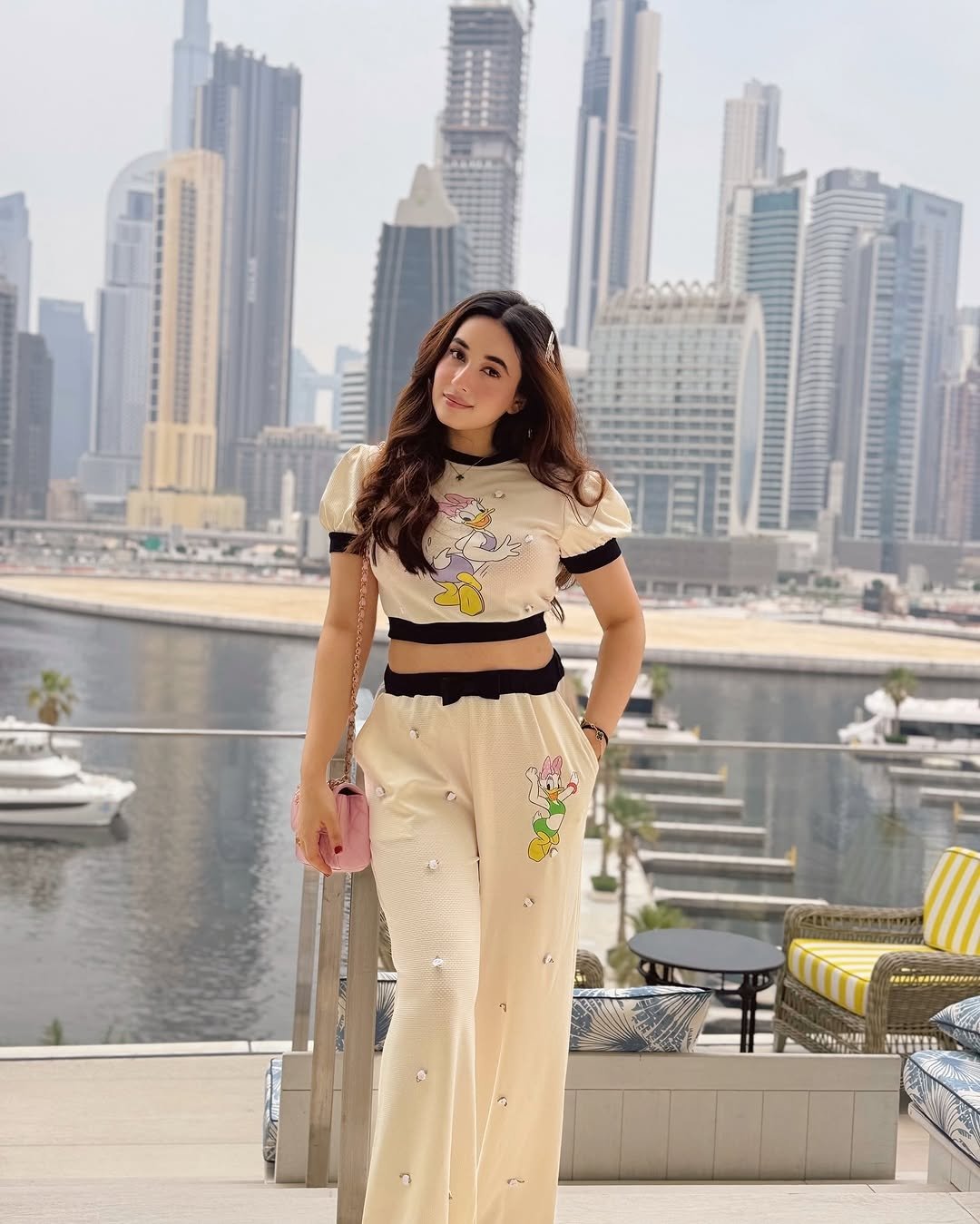 Gu7CLpUXEAAEcDv?format=jpg&name=large