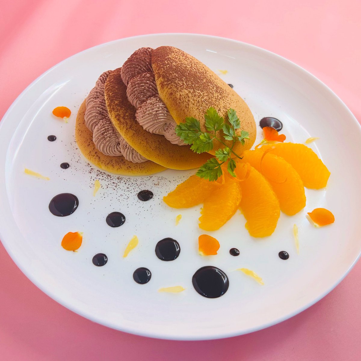 オムレットシートを使ってアレンジに挑戦！

お菓子で笑顔に！

#手作りケーキ #業務用ケーキ #冷凍ケーキ #スポンジケーキ  #もっと力になれるはず #お菓子で笑顔を #お菓子で笑顔を届けたい #お菓子で笑顔に #手間軽減 #人手不足解消 #オムレットシート #パンケーキ