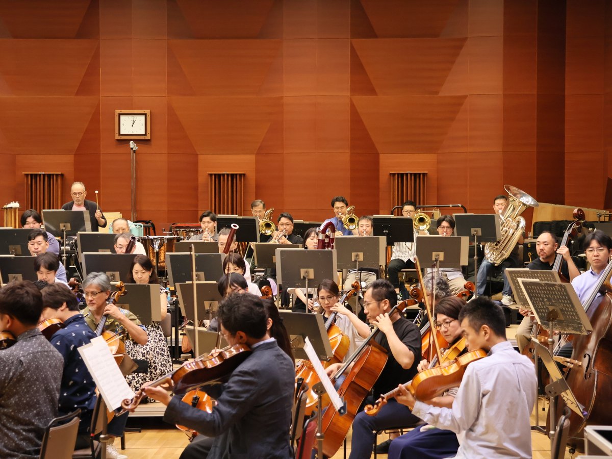 🎵NHK交響楽団 厚木公演
7月5日(土) #厚木市文化会館
🎵第133回 オーチャード定期
7月6日(日) #オーチャードホール

今週末に開催される厚木公演とオーチャード定期のリハーサルがスタートしました🎶
指揮は #川瀬賢太郎。ダンスをテーマに、南北アメリカ大陸のリズミカルな名曲が大集合！