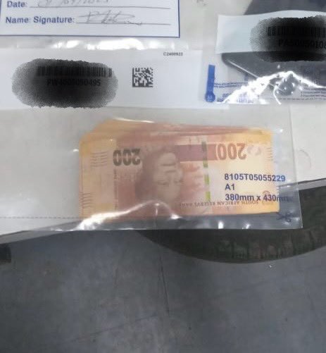 GP_CommSafety's tweet photo. Facebook Robbers Arrested in Eldorado Park

A response by members of SAPS and Gauteng Traffic Wardens led to the arrest of five suspects, four aged 18 and one aged 17, linked to a robbery involving a fake iPhone sale posted on Facebook. 

The suspects lured a victim under the pretense of selling an iPhone. Upon his arrival, the victim was ambushed, robbed of the goods he was transporting, as well as two cellphones. One of the stolen phones was later recovered, along with his two bank cards, driver’s license, and identity document.

The suspects were traced and arrested, two additional suspects fled the scene upon seeing law enforcement officers. 

The arrested suspects were charged with possession of suspected stolen property, and the complainant has opened a case of robbery with a firearm.

#GrowingASaferGauteng #bootsontheground #TacklingG13