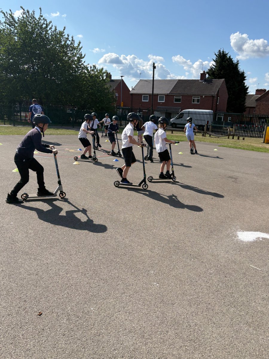 MissPSymons's tweet photo. Enjoying our ramp up session this morning ! #TheMillPE https://t.co/QVWyh3sZNN