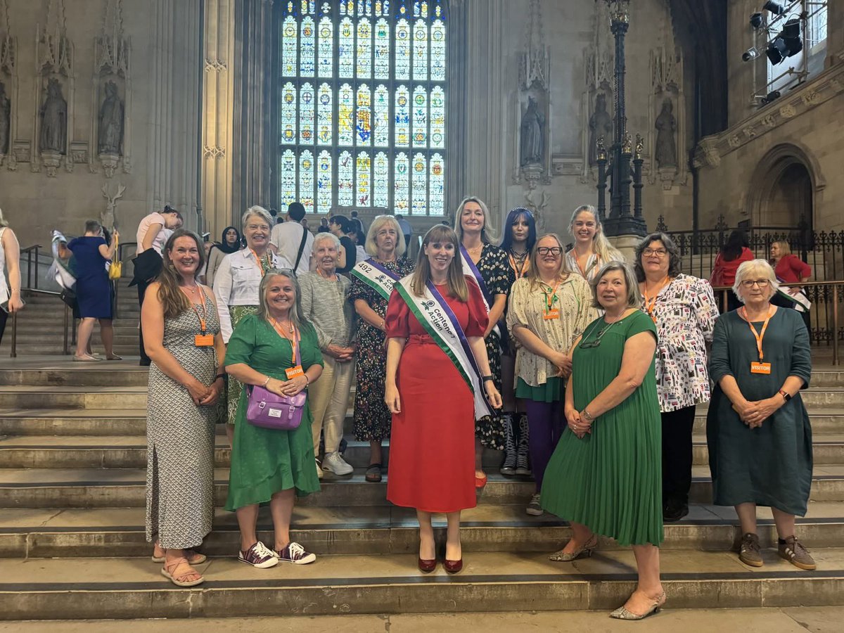 1950sWomenOfWales (@1950sof) on Twitter photo How can they stand there wearing that knowing just how appallingly <a href="/UKLabour/">The Labour Party</a> have treated the women born in the 1950s who they stood side by side with and promised faithfully to make good what had been done to them!? How can they stand there wearing that knowing just how appallingly <a href="/UKLabour/">The Labour Party</a> have treated the women born in the 1950s who they stood side by side with and promised faithfully to make good what had been done to them!?