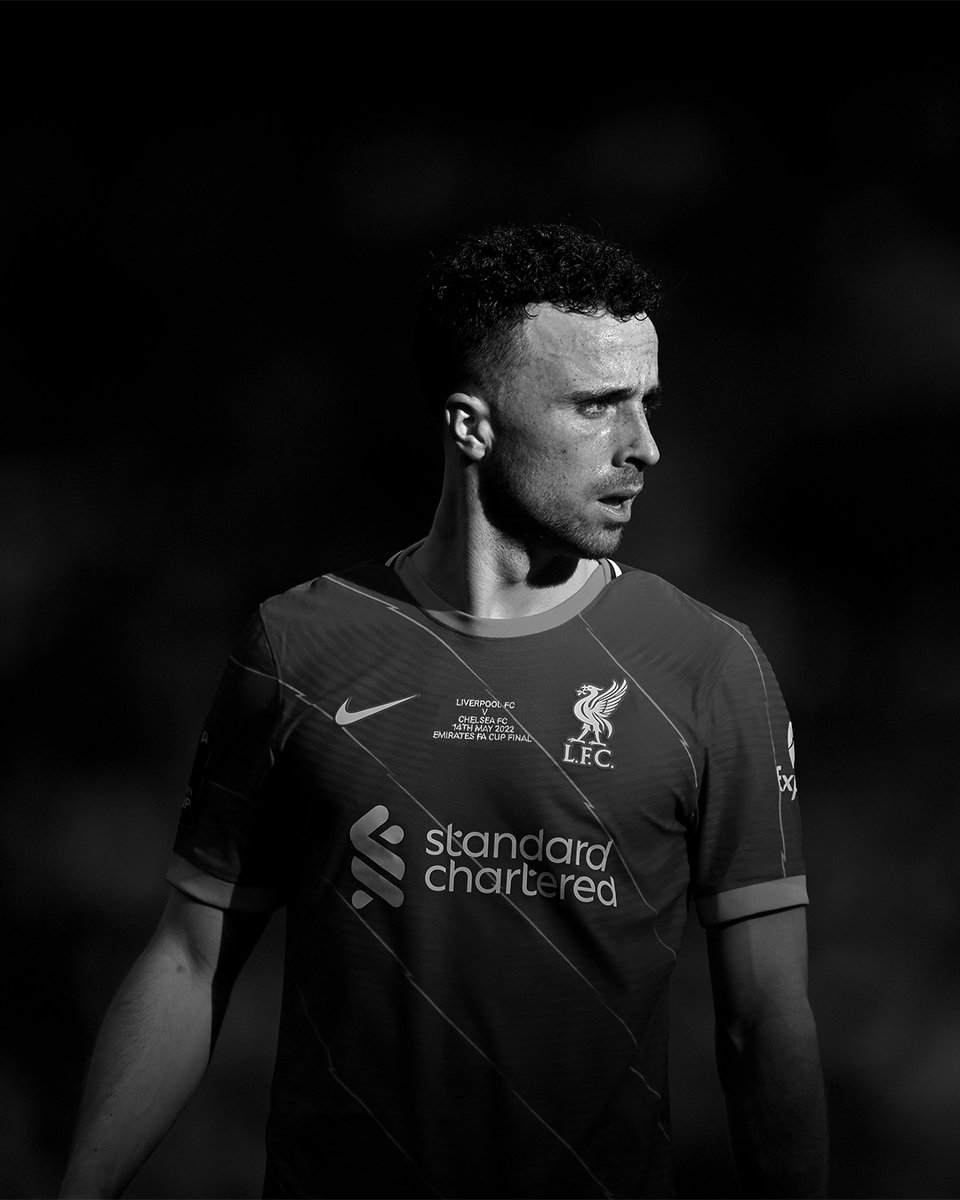 We're deeply saddened to learn of the passing of Liverpool forward, Diogo Jota.

Our thoughts go out to his family, friends and teammates during this tragic time.