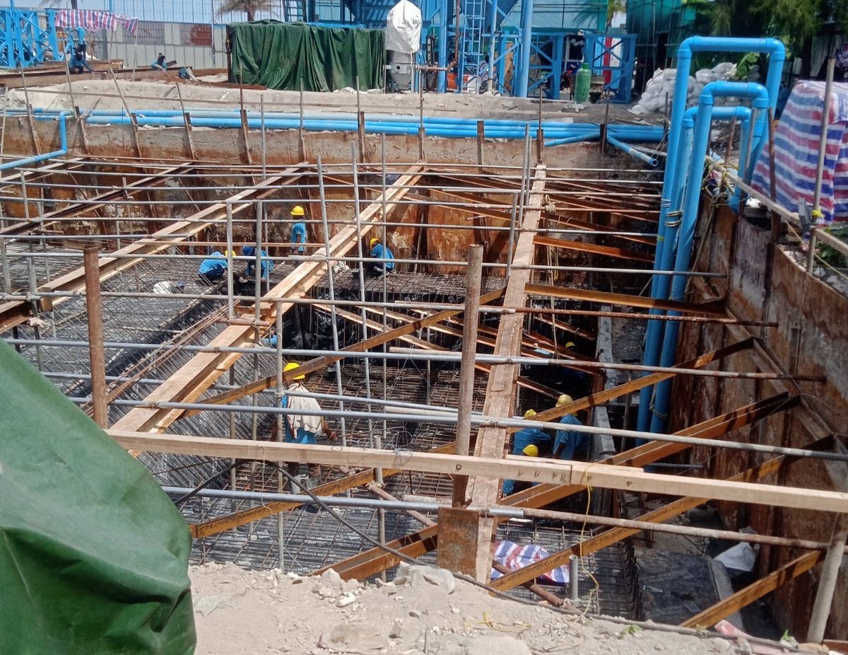 Updates:
Eh baiga foundation lean concrete koffa, reinforcement alhamun dhanee.