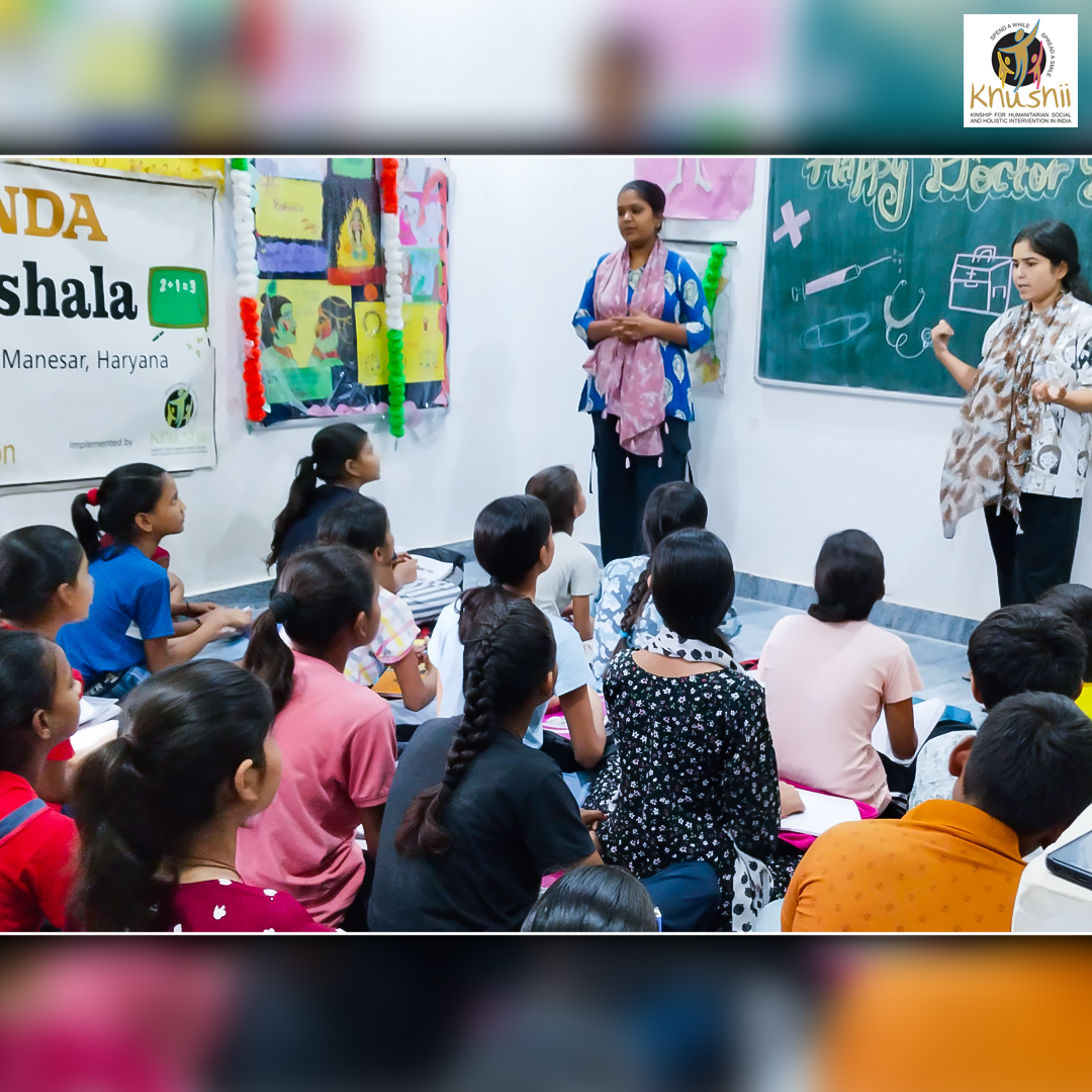 KhushiiNGO's tweet image. 𝙉𝙖𝙩𝙞𝙤𝙣𝙖𝙡 𝘿𝙤𝙘𝙩𝙤𝙧'𝙨 𝙙𝙖𝙮 𝙘𝙤𝙢𝙢𝙚𝙢𝙤𝙧𝙖𝙩𝙞𝙤𝙣
𝙑𝙚𝙣𝙪𝙚 - 𝙃𝙤𝙣𝙙𝙖 𝙠𝙞 𝙋𝙖𝙩𝙝𝙨𝙝𝙖𝙡𝙖 - 𝙃𝙖𝙧𝙮𝙖𝙣𝙖
16 𝙘𝙚𝙣𝙩𝙧𝙚𝙨 𝘿𝙖𝙩𝙚
1𝙨𝙩 𝙅𝙪𝙡𝙮 2025
National Doctor's Day in India, observed on 1 July, honors the dedication of doctors.