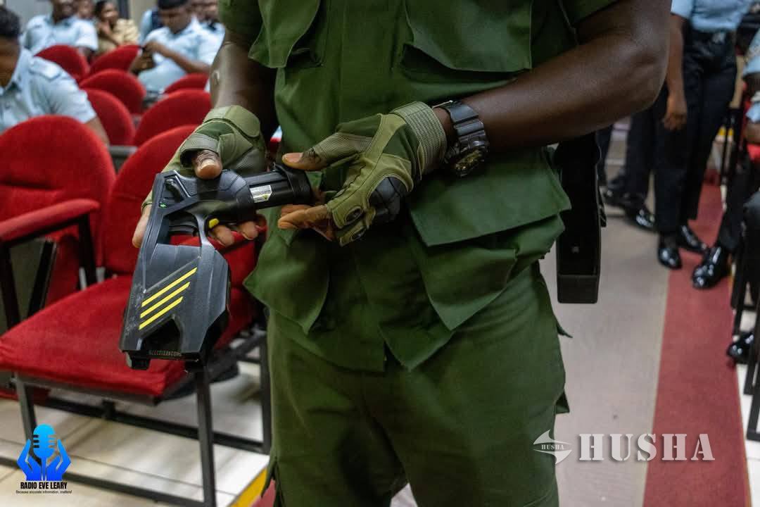 GunHusha's tweet image. 【Guyana Police Force Launched HUSHA CEW TX200P Certification Course】
The Guyana Police Force recently conducted a three-day HUSHA Certification Course covering our CEW TX200P and Body-Worn Camera system.