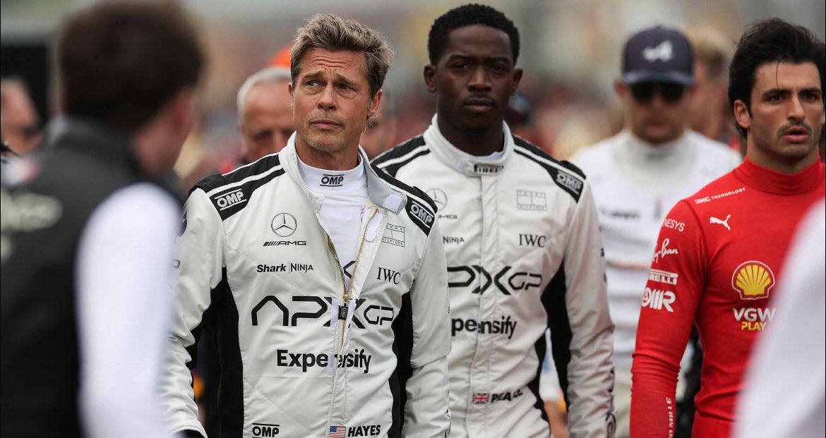 roro_filmaker's tweet photo. 『#F1®/エフワン(2025)』

いやー超面白かった。少年漫画でもないぐらいの、観ていて恥ずかしくなるくらいの熱い展開に加え、「F1レースでこんなこと起こったら嫌だ」な大喜利が全部起こってくれるため、非常に胃が痛くかつ痛快。令和の世にこんなベタベタな大作が観れる！というだけで行く価値あり。 https://t.co/zCmtteOObW