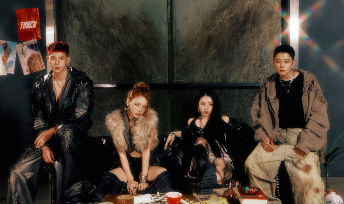 🌎 Most viewed videos in the past 24 hours;

#315 .<a href="/KARD_Official/">KARD (카드)</a> 'Touch' (NEW)
[415,230 views / 60,632 likes]

#KARD #카드 #KARD_Touch