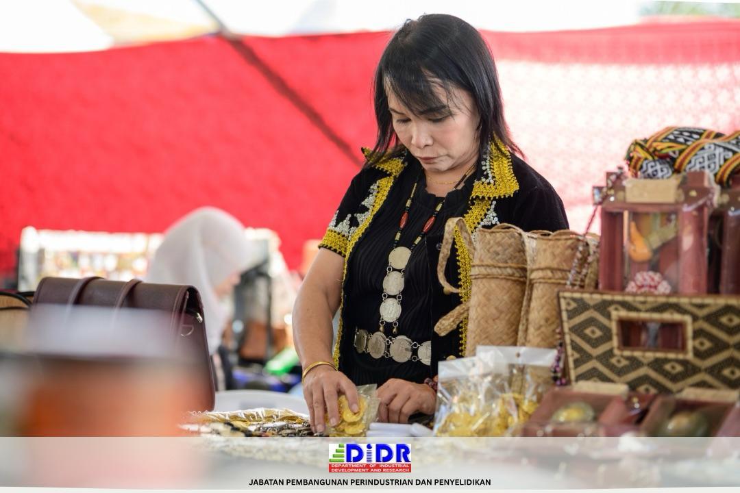 Department of Industrial Development & Research tweet media