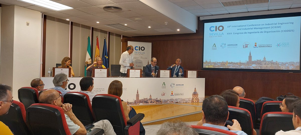 Adolfo López tweet media