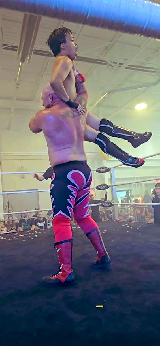 BO SAWYER (@bosmashu) on Twitter photo 