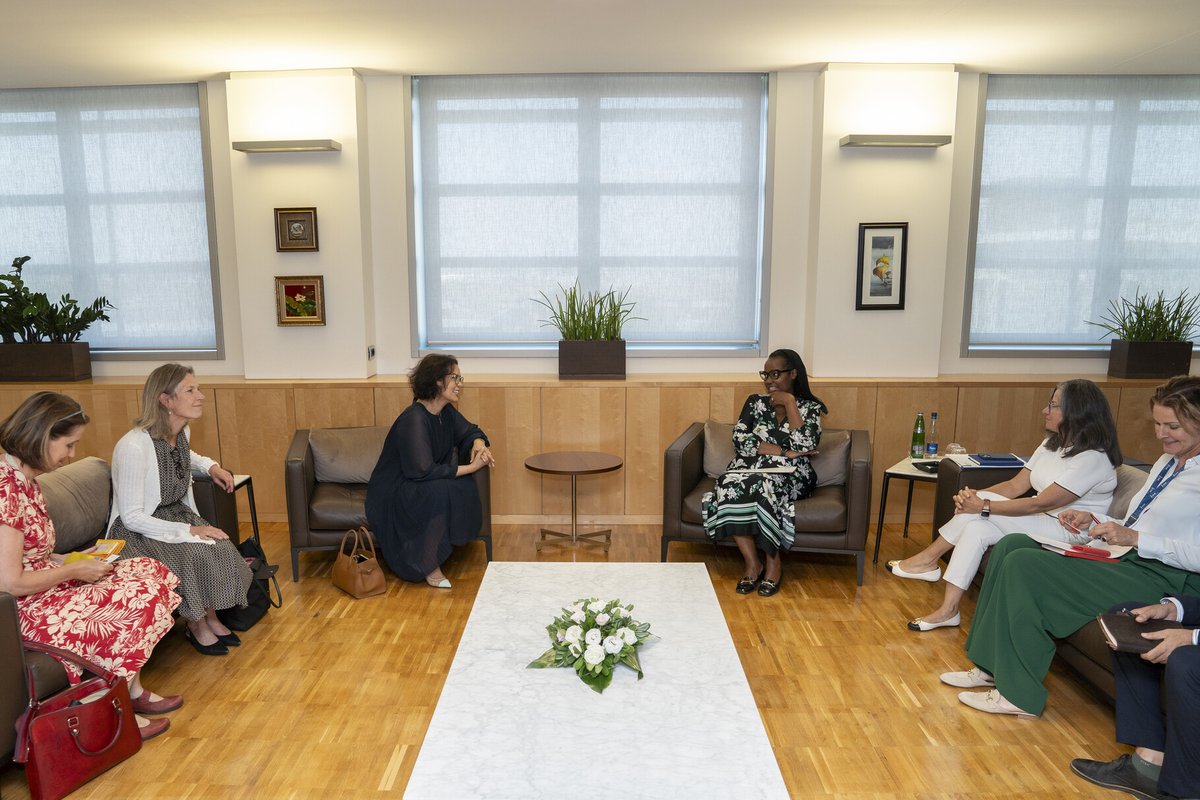 CGIAR_EMD's tweet image. 🌍 Great to connect in Rome with @g_mukeshimana, VP of IFAD, to discuss deepening global partnerships for sustainable food systems.
@CGIAR and @IFAD are united in advancing climate-smart solutions, empowering smallholders, and driving impact through science.