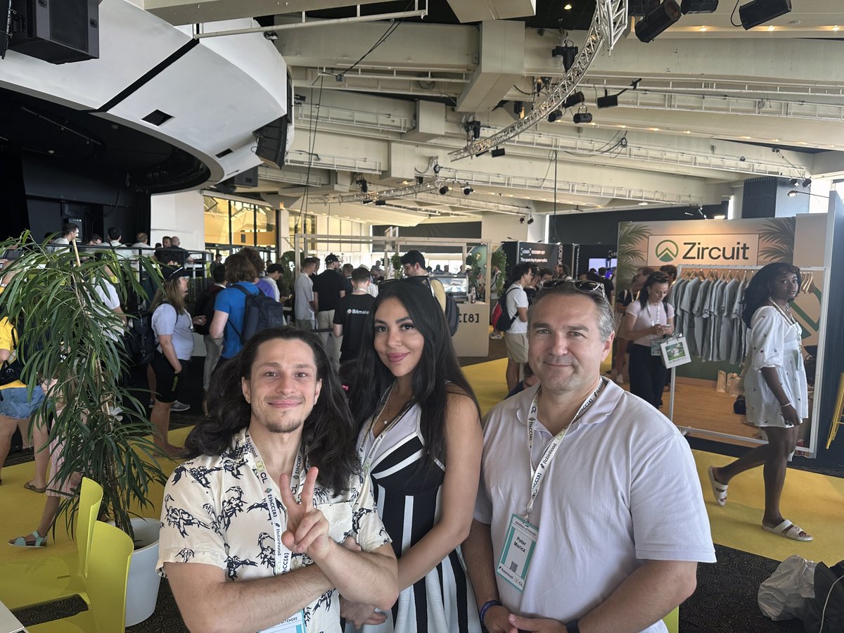 mdoorfard's tweet image. What a week at @EthCC; full of insights, energy & incredible conversations about the future of @ethereum. I attended the #DIA Infra Gardens private villa event, co-hosted by @DIAdata_org, @arbitrum, @conduitxyz, @reactivenode & @goldskyio.