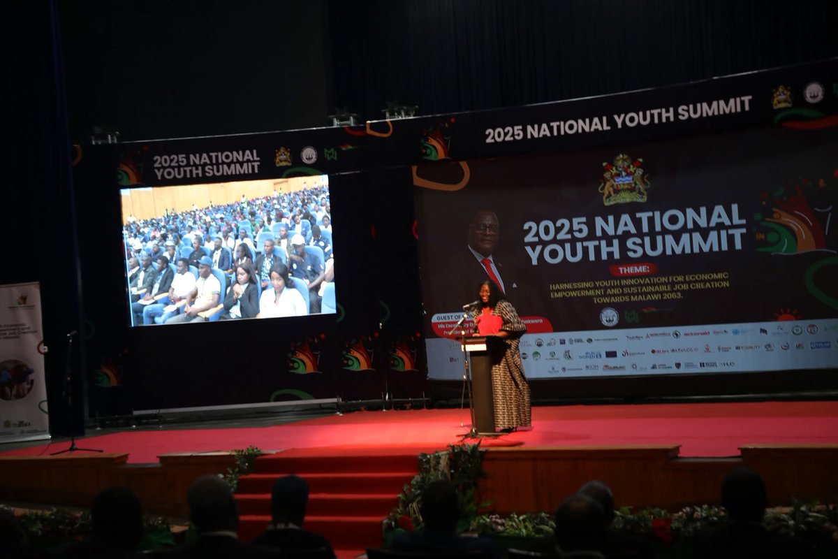 paulatsu2323's tweet photo. “What role are YOU playing to amplify our livelihoods and communities?” @MissJoa27 at #NationalYouthSummit .
Mindset change is the engine behind Malawi 2063. Let's be ready ! Let's level up
#YouthPower #SustainableFutures #MindsetRevolution #EmergeLivelihoods https://t.co/KV5SXYlrnr