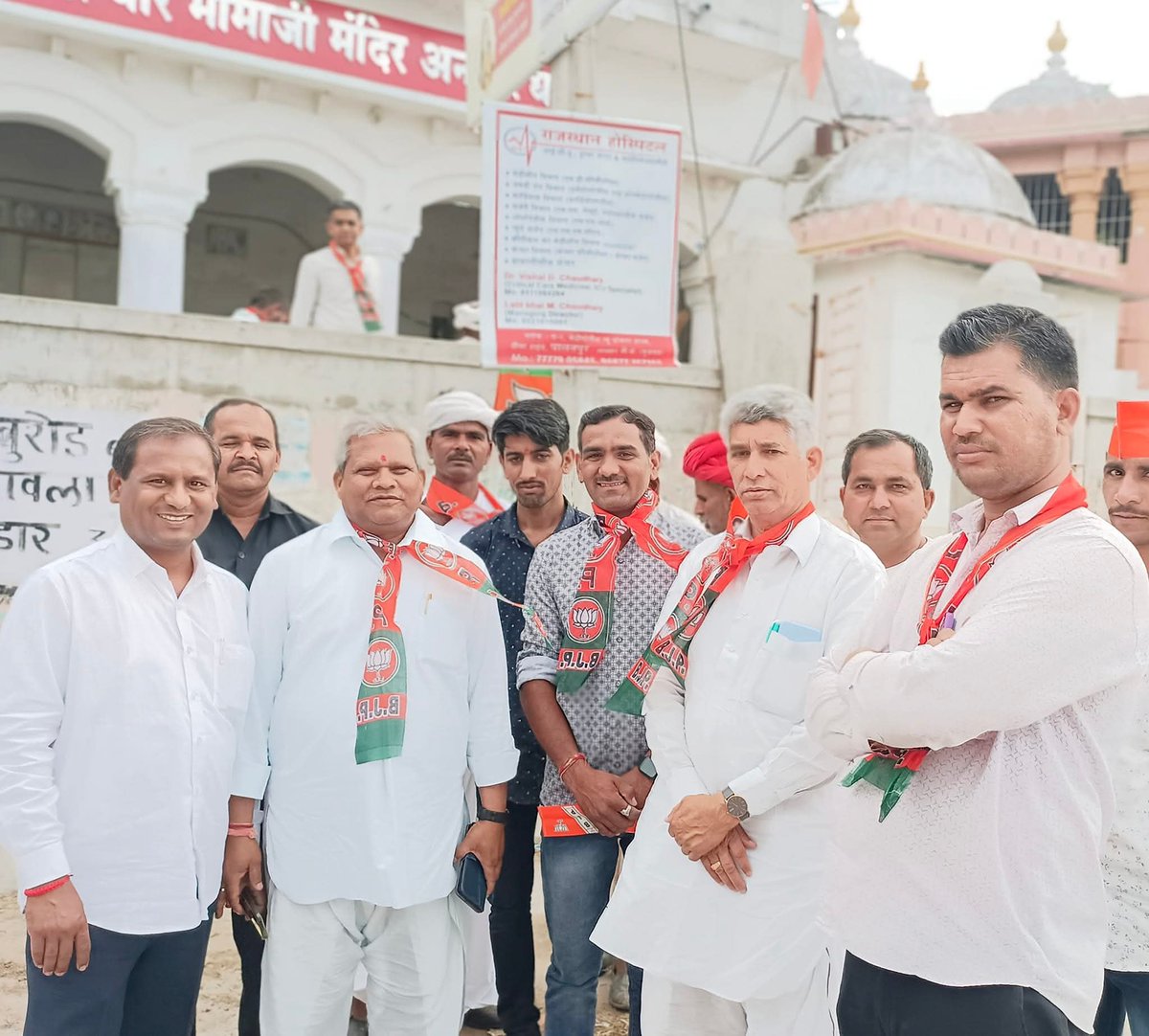 RebariDewasi's tweet photo. आदरणीय"श्री जगसीराम कोली जी"  पूर्व विधायक रेवदर आबूरोड़ को जन्मदिन की हार्दिक बधाई&amp; शुभकामनाएं!🎂🙏
#jagasiramkoli
@jagsiramkoli 
#BjpReoderSirohiRajasthan
#BJPRajasthan https://t.co/hHyfMO0en7