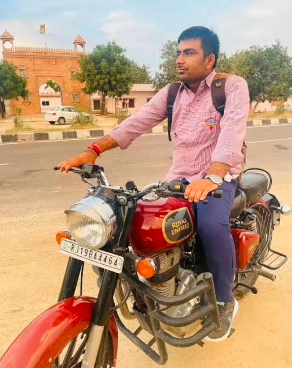 himataram_patel's tweet photo. प्रभु कृपा बनी रहे
जन्मदिन की बहुत बहुत शुभकामनाएं बेटा।
ईश्वर तुम्हें स्वस्थ, समृद्ध और हमेशा खुश रखे।
#krishna #krishnapatel
#brithday https://t.co/Q2BOfIP6uI