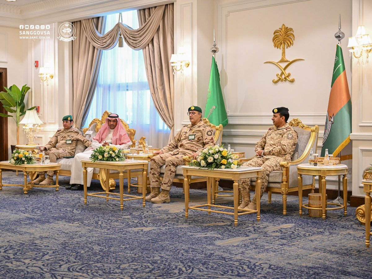 sanggovsa's tweet image. وفد من كلية نايف للأمن الوطني في رئاسة أمن الدولة يزور كلية الملك عبدالله بن عبدالعزيز للقيادة والأركان؛ لبحث أوجه التعاون المشترك، وتبادل التجارب والخبرات، بجانب تعزيز مسارات التكامل في المجالات ذات العلاقة.

#وزارة_الحرس_الوطني