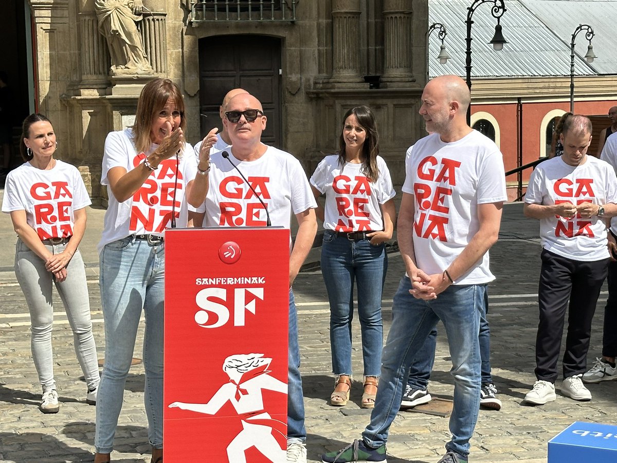 EITB (@eitbofiziala) on Twitter photo 📸📸 Euskal Herriko hiriburuetako #jaiak eta #suartifizialak <a href="/euskaltelebista/">ETB</a>-n, <a href="/MeriLing1/">ilaski serrano🌸</a> eta #KlaudioLanda-ren eskutik
#GarenaBatzenGaituena #EITB <a href="/eitbtaldea/">EITB Komunikazioa</a> 📸📸 Euskal Herriko hiriburuetako #jaiak eta #suartifizialak <a href="/euskaltelebista/">ETB</a>-n, <a href="/MeriLing1/">ilaski serrano🌸</a> eta #KlaudioLanda-ren eskutik
#GarenaBatzenGaituena #EITB <a href="/eitbtaldea/">EITB Komunikazioa</a>