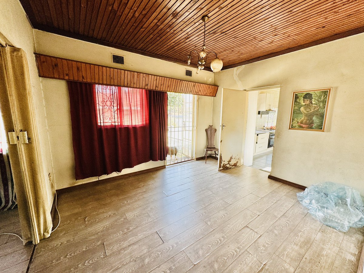 antproperties's tweet image. 🏡 Investment property For sale : 
📍Location: Wychwood, Primrose, Germiston, Johannesburg.
💰 Price: R1,100,000
Don't miss out on this one! 
📞 Contact Vester Today!
📱 071 015 7045 | ☎️ 011 872 8026
📧vester@antprops.co.za

antprops.co.za/gauteng/proper…