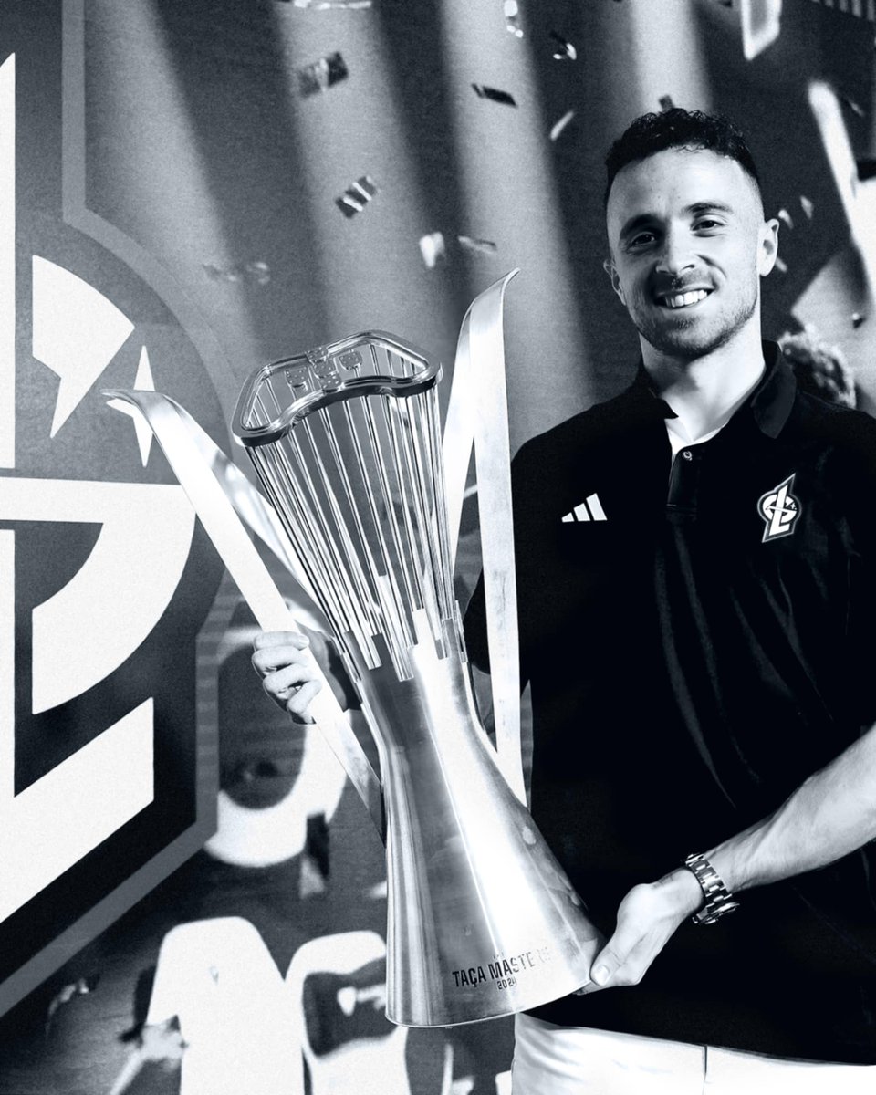 We are utterly devastated by the death of Diogo Jota.

Far beyond being a world-class player, Diogo Jota was an extraordinary person respected by everyone. His love for football brought us some amazing memories, such as winning Champions League and UEFA Nations League twice.