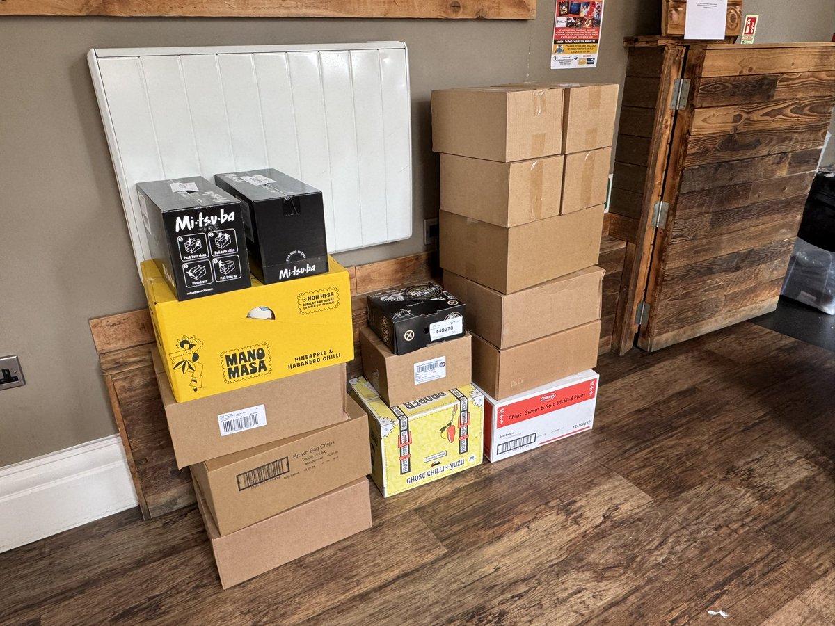 Another snack delivery!! It’s Mold Snackhouse not Mold Alehouse 🤣🤣