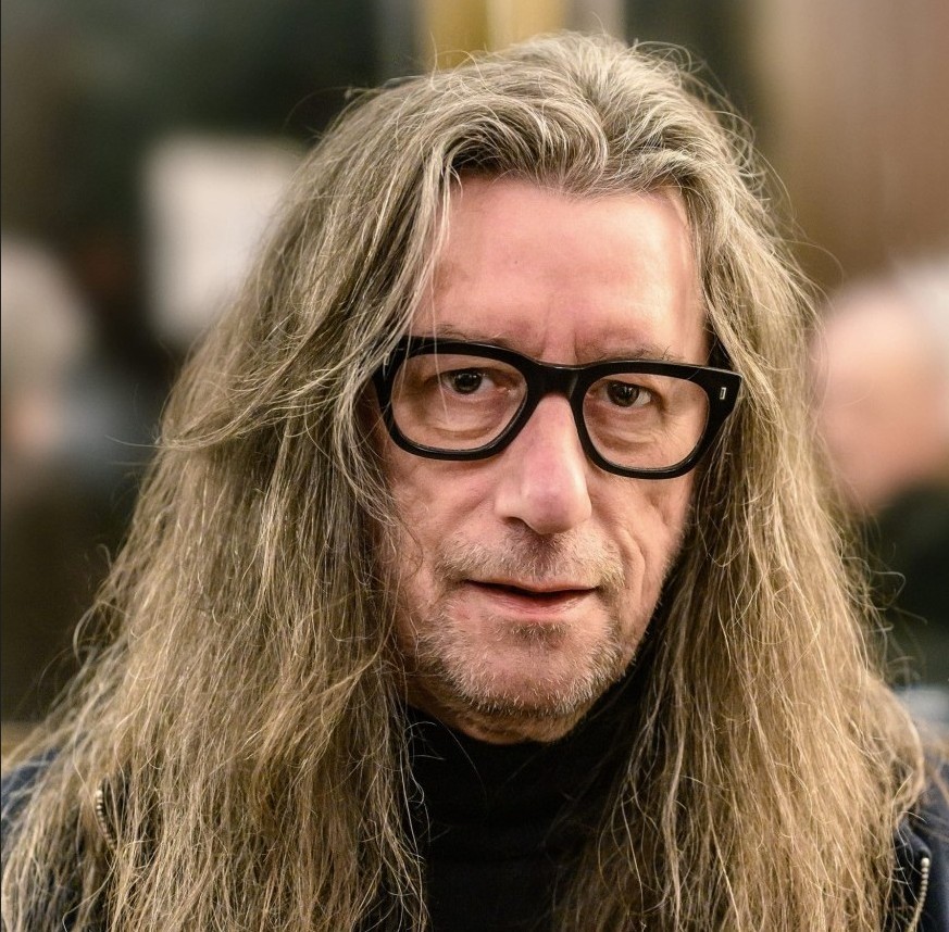 Rafaël Amselem 🎗️ (@rafael_eyth) on Twitter photo "J’ai envie d’enfoncer un couteau pointu dans la gorge de chaque Juif que je rencontre."
Un an après, Herman Brusselmans, auteur de ces mots, a été acquitté par la justice belge.
Pour <a href="/k_revue/">K. Les Juifs, l'Europe, le XXIe siècle</a>, je suis parti à Bruxelles enquêter. Première partie.
k-larevue.com/cas-belge-part… "J’ai envie d’enfoncer un couteau pointu dans la gorge de chaque Juif que je rencontre."
Un an après, Herman Brusselmans, auteur de ces mots, a été acquitté par la justice belge.
Pour <a href="/k_revue/">K. Les Juifs, l'Europe, le XXIe siècle</a>, je suis parti à Bruxelles enquêter. Première partie.
k-larevue.com/cas-belge-part…
