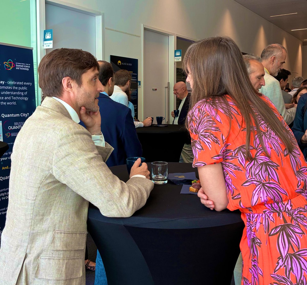 QuantumFlagship's tweet image. 🕦 𝐆𝐞𝐭 𝐓𝐨𝐠𝐞𝐭𝐡𝐞𝐫 &amp;amp; 𝐍𝐞𝐭𝐰𝐨𝐫𝐤𝐢𝐧𝐠
Time to connect over coffee, finger food &amp;amp; conversation ☕ A great moment to build bridges between science, policy &amp;amp; industry, the ingredients to turn quantum vision into reality.
#Networking #QuantumCommunity