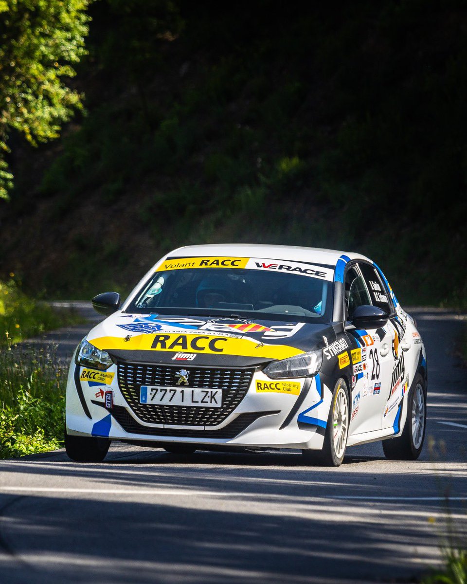 Volant RACC Trofeu WeRace tweet media