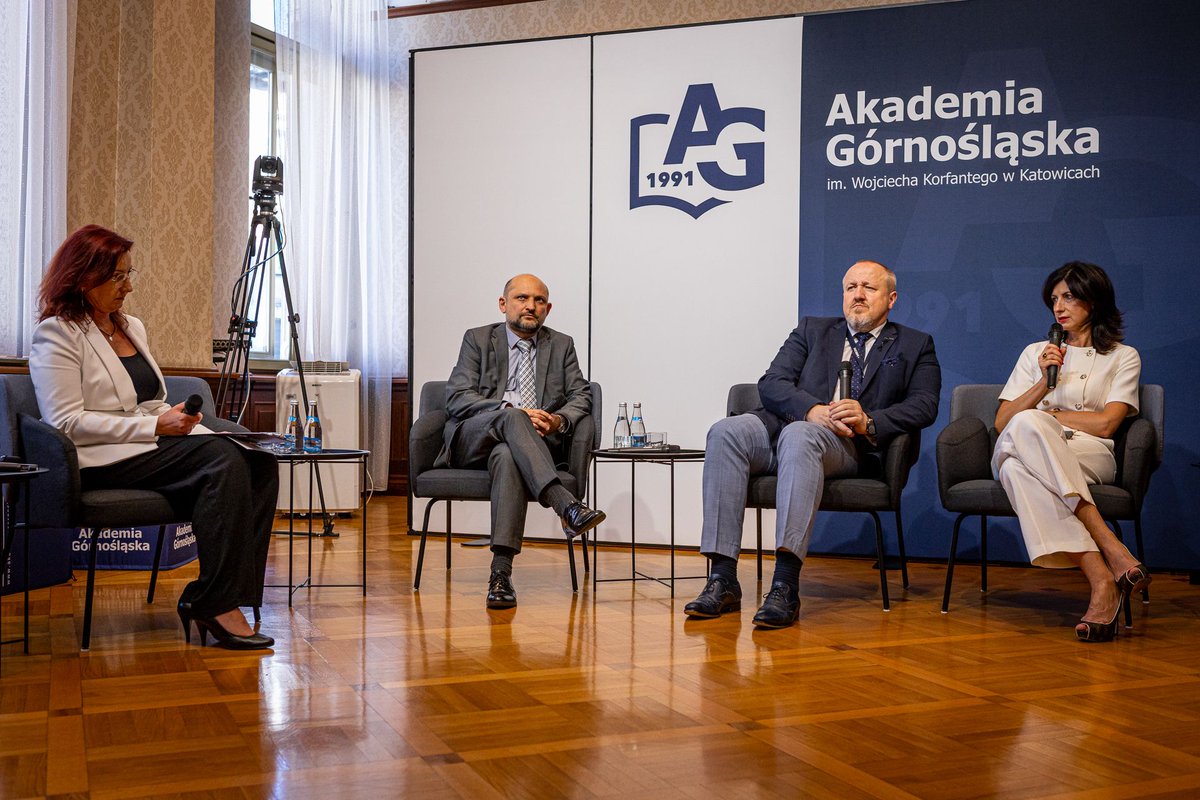 Dr inż. Barbara Juszczyk – Dyrektor <a href="/IMNGliwice/">Łukasiewicz – IMN</a>  wzięła udział w debacie „Science Branding – A New Path for Science” podczas XXIV Międzynarodowego Kongresu Marketingu Publicznego. Rozmawiano o promocji nauki, jej roli w społeczeństwie i wzmocnieniu prestiżu zawodu naukowca.