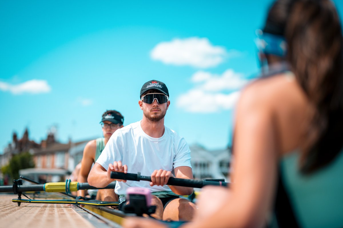 Sunshine and Light Blue was a perfect match on Day 2 at Henley Royal Regatta as Cambridge University Boat Club saw off Durham University Boat Club 'B' in the Temple Challenge Cup, for men's student eights.🌞

📷Benedict Tufnell, Row360 and Henley Royal Regatta