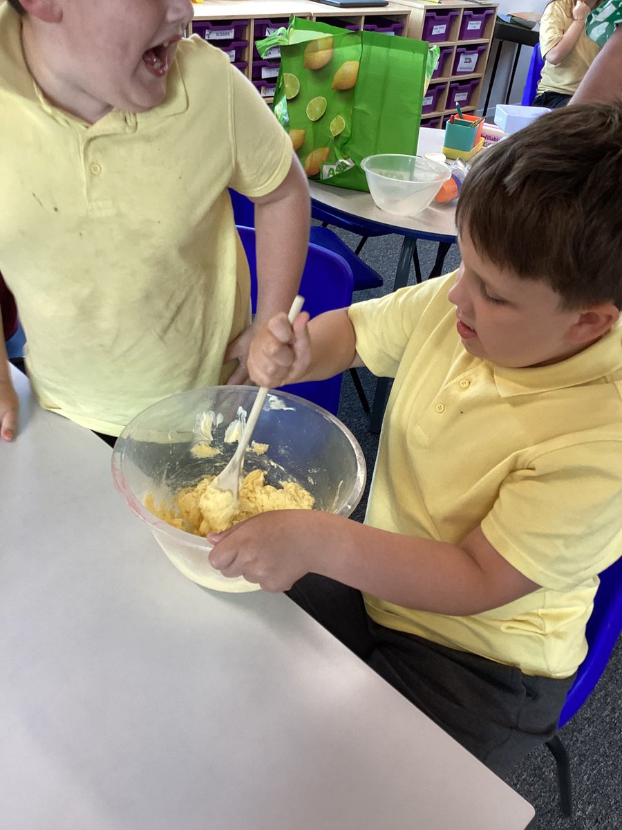 A huge well done to Class 8 for all the hard work they put into designing and making the cake! It looked amazing and tasted even better! Go Springfield!