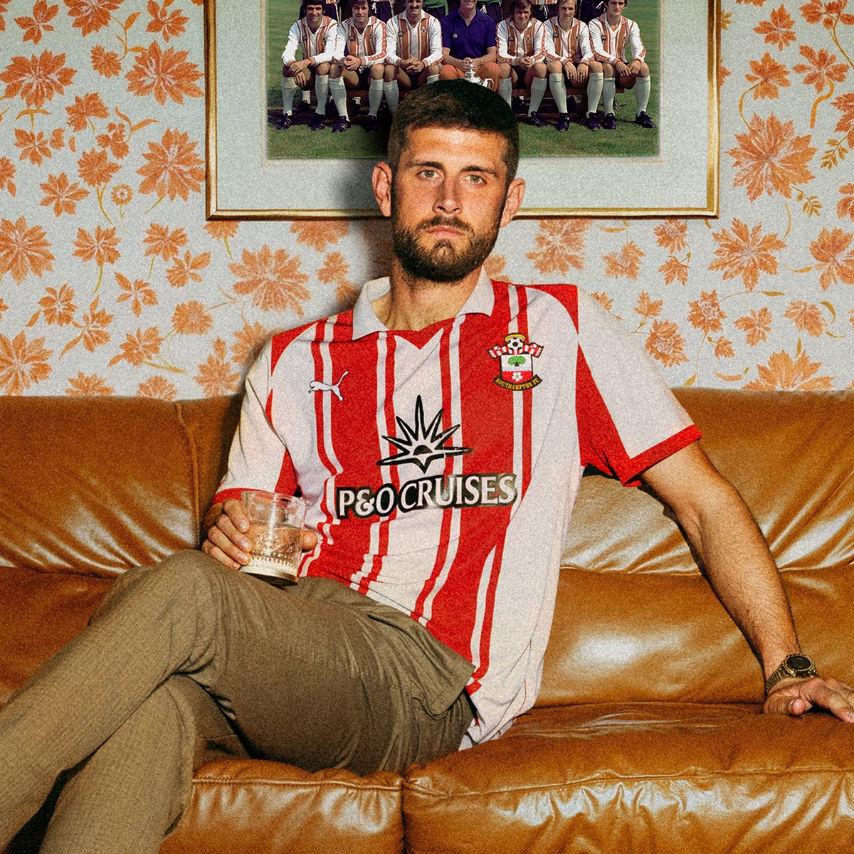 secondtierpod's tweet image. Southampton may have won kit of the season with their new home shirt 👏👏