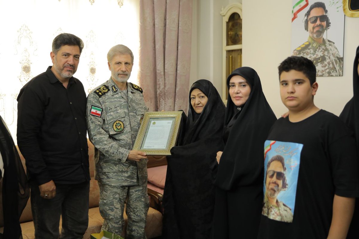 سرلشکر امیر حاتمی tweet media