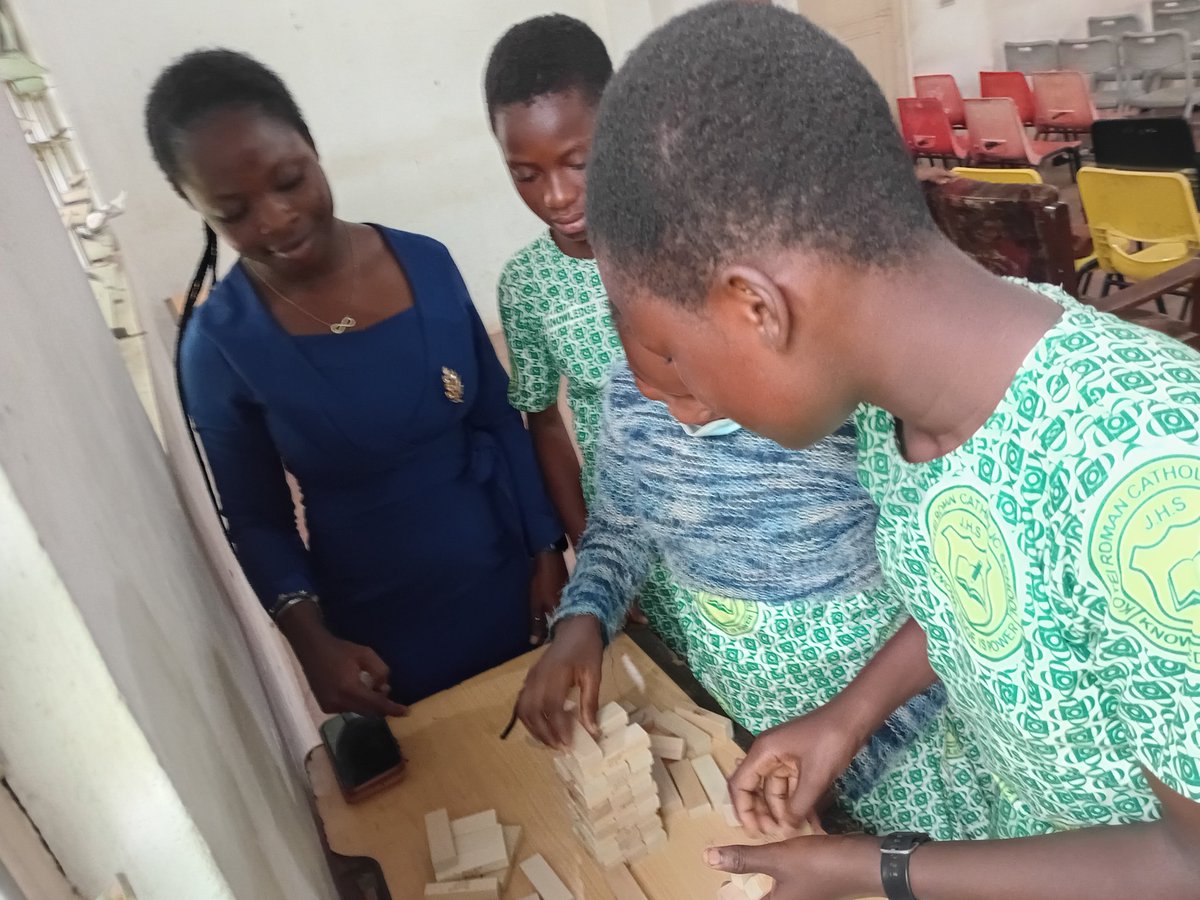 Noticeboardgh's tweet photo. Department of Publishing Studies (GAPSA) engages with JHS schools in Ayeduase, Kotei, and it's environs as part of their Annual GAPSA Book Reading Club.
#GAPSABookReadingClub
#GAPSA
#CABEESA https://t.co/nFTwnG8ucf