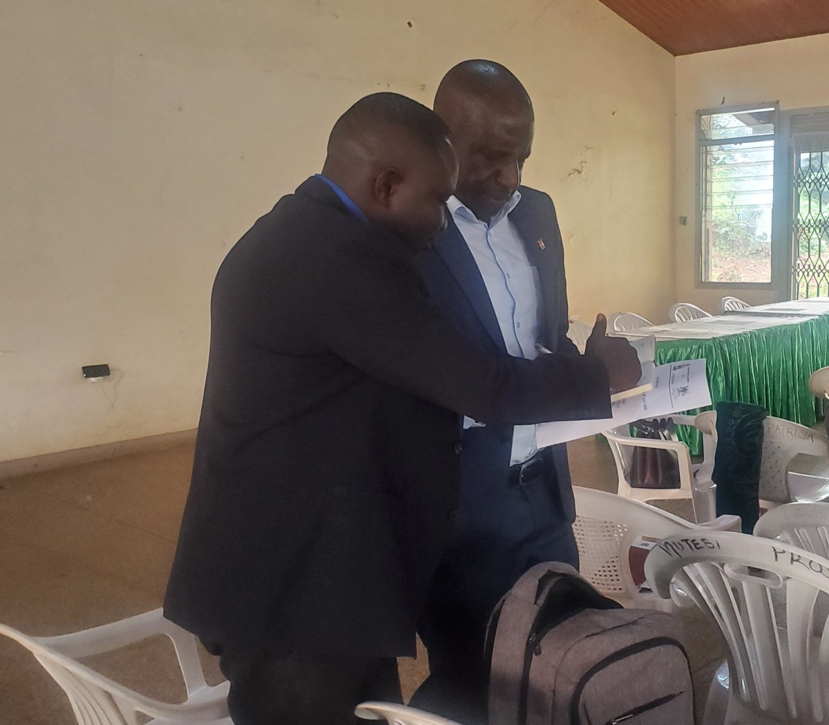 Uwezo Uganda (@uwezouganda) on Twitter photo This morning, we had an opportunity to present <a href="/alive_programme/">Action for Life Skills and Values in East Africa</a> work on the development of modules aimed at assessing and nurturing life skills and values to members of the Principals' Association, which represents 23 Core Primary Teachers’ Colleges in Uganda.
The session This morning, we had an opportunity to present <a href="/alive_programme/">Action for Life Skills and Values in East Africa</a> work on the development of modules aimed at assessing and nurturing life skills and values to members of the Principals' Association, which represents 23 Core Primary Teachers’ Colleges in Uganda.
The session