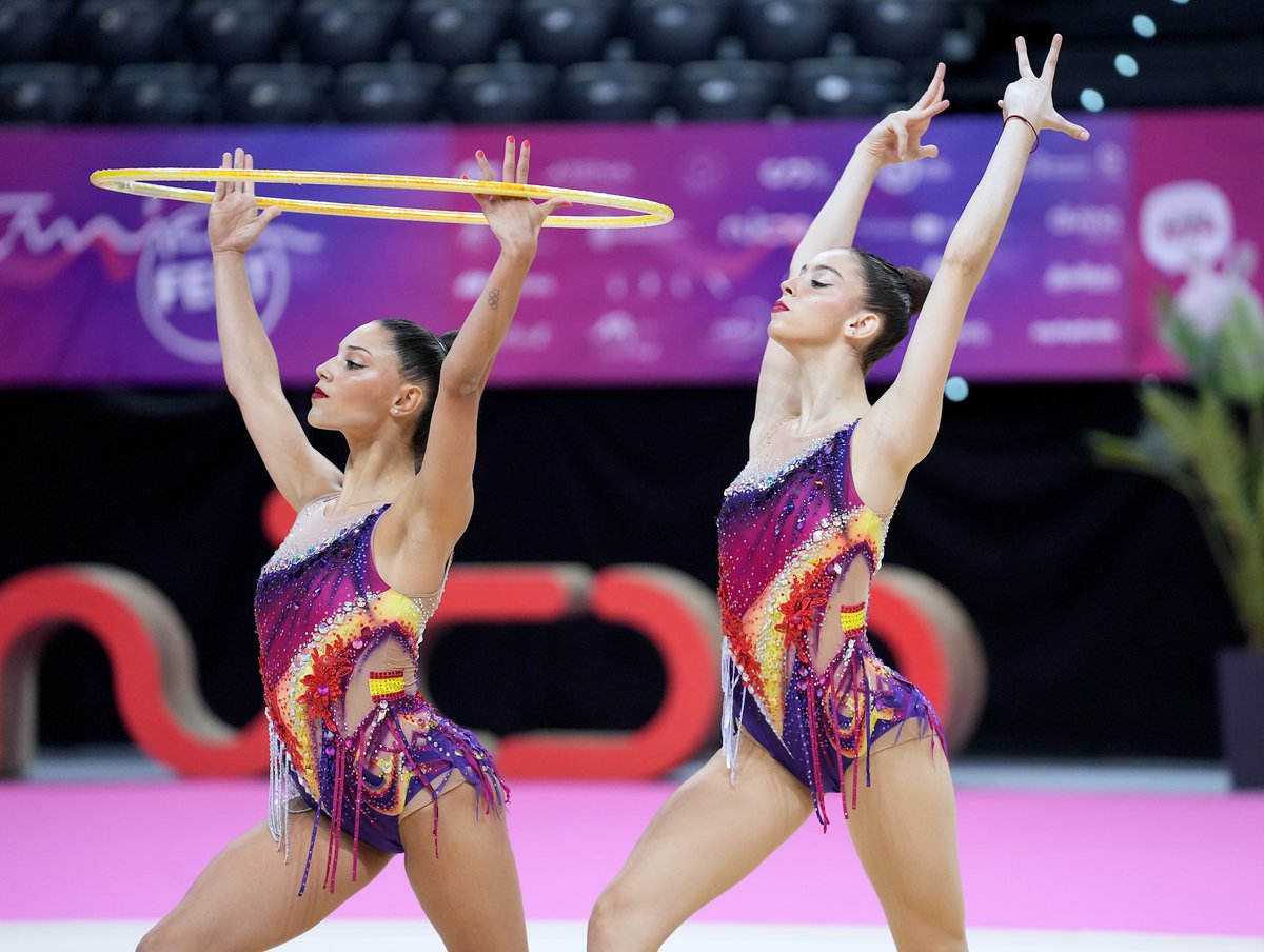 RFEGimnasia's tweet photo. ⭐️ De nuevo, sobre el tapiz de #RitmicaFest, hemos podido disfrutar de las TRICAMPEONAS de Europa! 🥇 https://t.co/HA5pHmg9zS