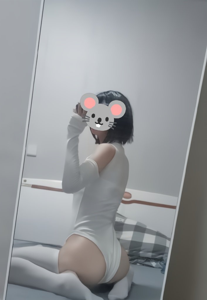 老鼠帮助老鼠🐭☝️ tweet media