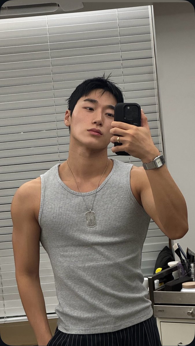 annbyeoll's tweet image. 아 ㅁㅊ 평생 이머리만 해줘