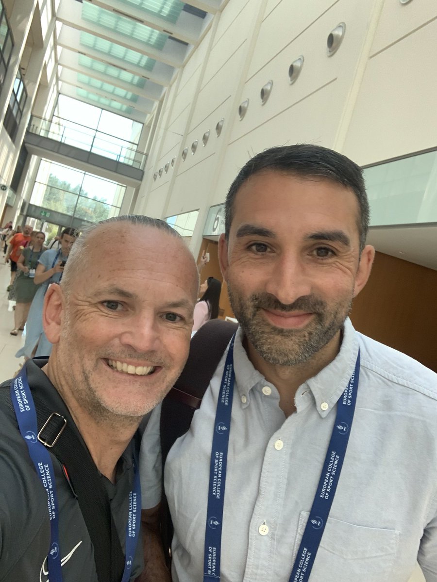 Day 3 of ECSS and many friends already met up with. About to look at a paper we are writing with colleagues from the Czech Republic and then an interesting session on epidemiology to look forward to #ecss2025