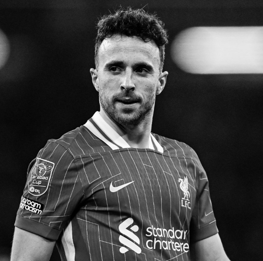 Manoc8488's tweet photo. Rest In Peace JoGoal 😢 #liverpoolfc https://t.co/HPouvViqEv