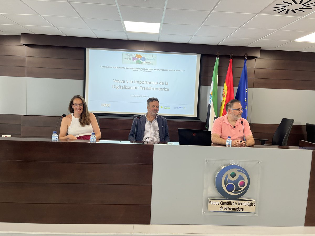 jafolgadof's tweet photo. Nueva Mesa Redonda en el Curso de Verano. info@unex.es. Experiencia en digitalización  y profesionalidad: “La importancia de la Digitalización Transfronteriza"￼ ￼
D. Pedro Palos (Universidad Sevilla)
D. Santiago del Pozo (Veyve) 
Dª. Cristina Rivera(Alzabrand)
#UEx https://t.co/E58bVwnkXs