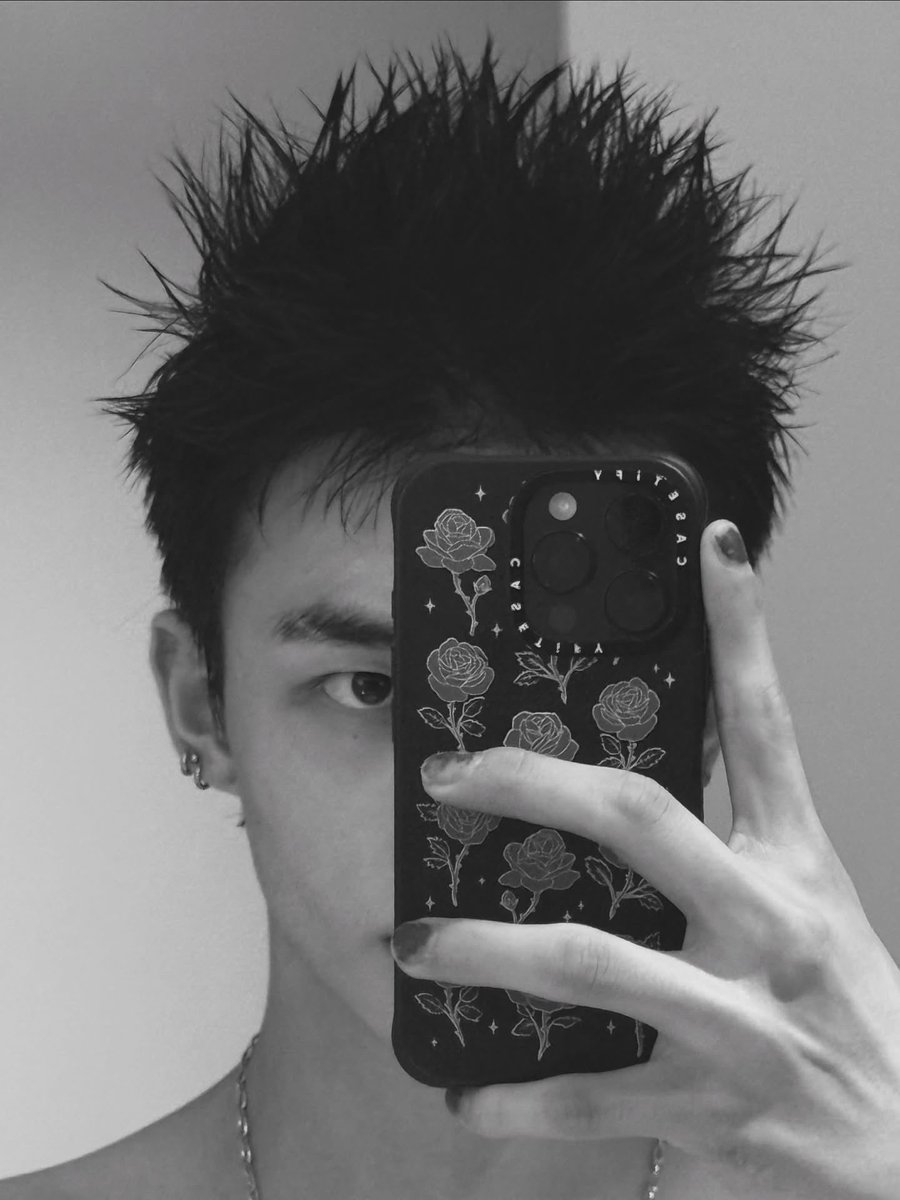 hyunjin instagram update!