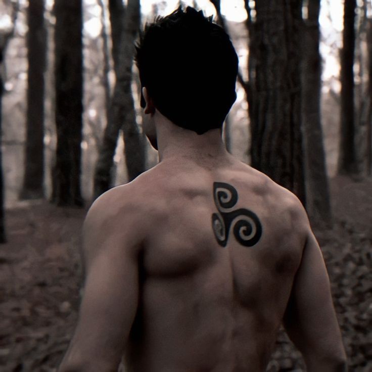 Derek Hale tweet media