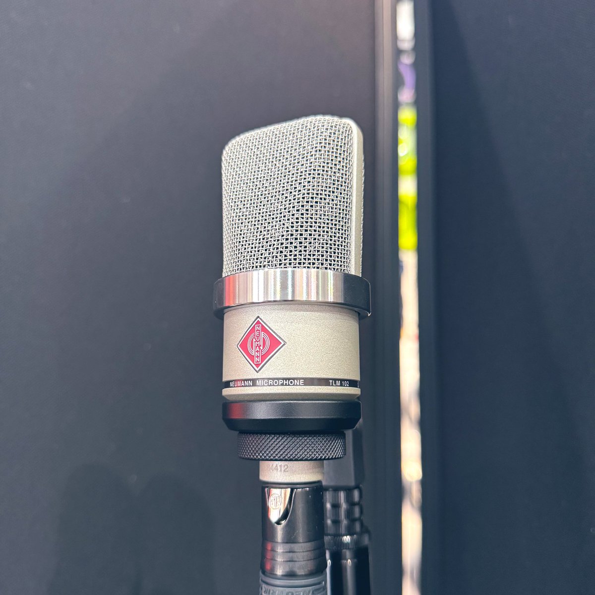 🍩本日のキャンペーン情報のご案内🍩

🇩🇪『NEUMANN』の🎖️ベストセラー・カーディオイド指向特性のラージ ダイヤフラム・マイクロフォン🎙️【TLM102 (通常カラー)】が期間限定のプライスプロモーション！を開催です🙌✨←スミス店頭にて絶賛展示中です🙆🏼‍♀️

⏰期間:～2025年7月31日まで！！