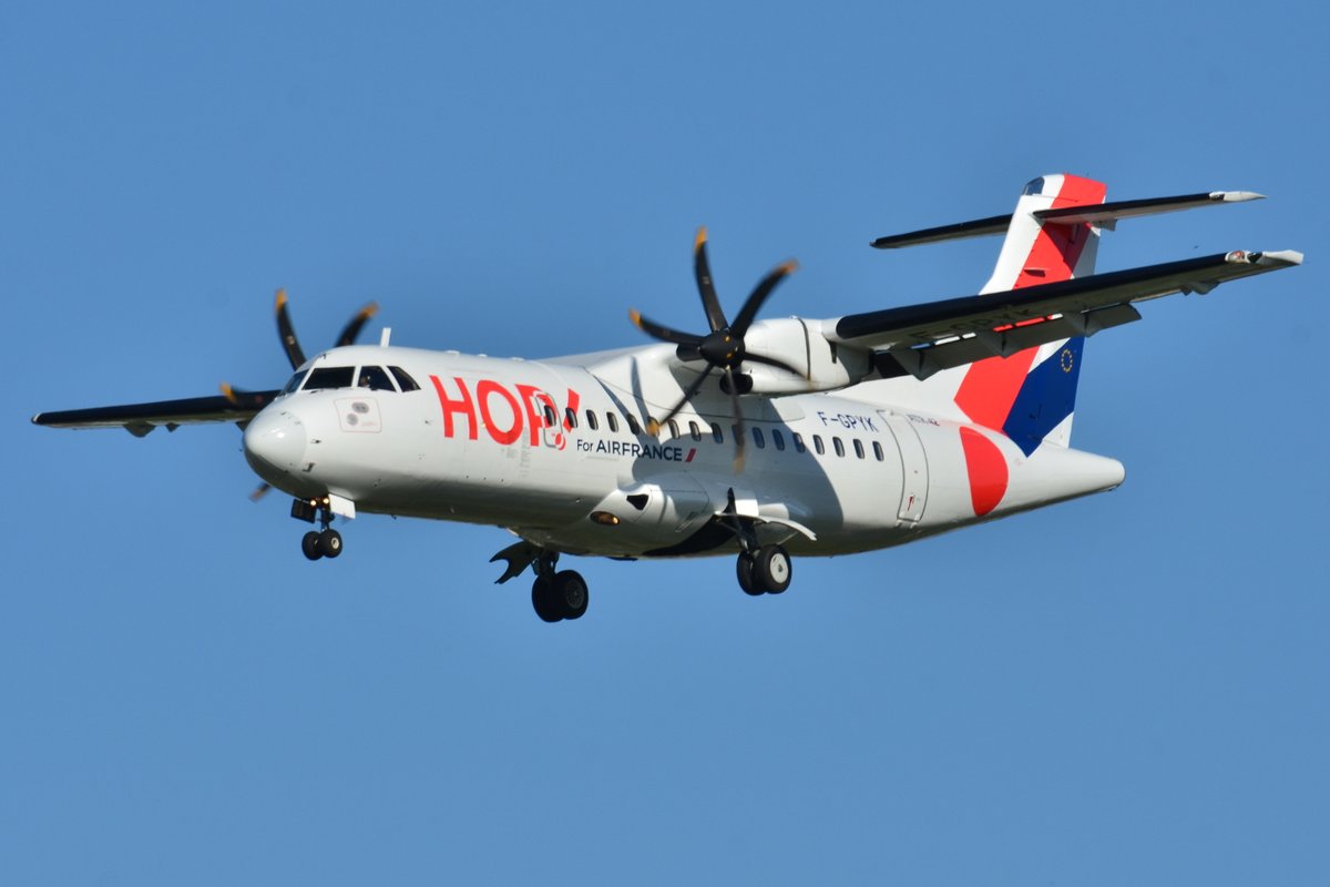 ZakaleExp's tweet photo. Renegade Air Launches 35-Minute Flights Between Kisumu and Nairobi.
Renegade Air has introduced a fast and efficient 35-minute flight between Kisumu and Nairobi with the launch of its new ATR 42-500 aircraft.
#renegadeair https://t.co/Ew4Jczposr