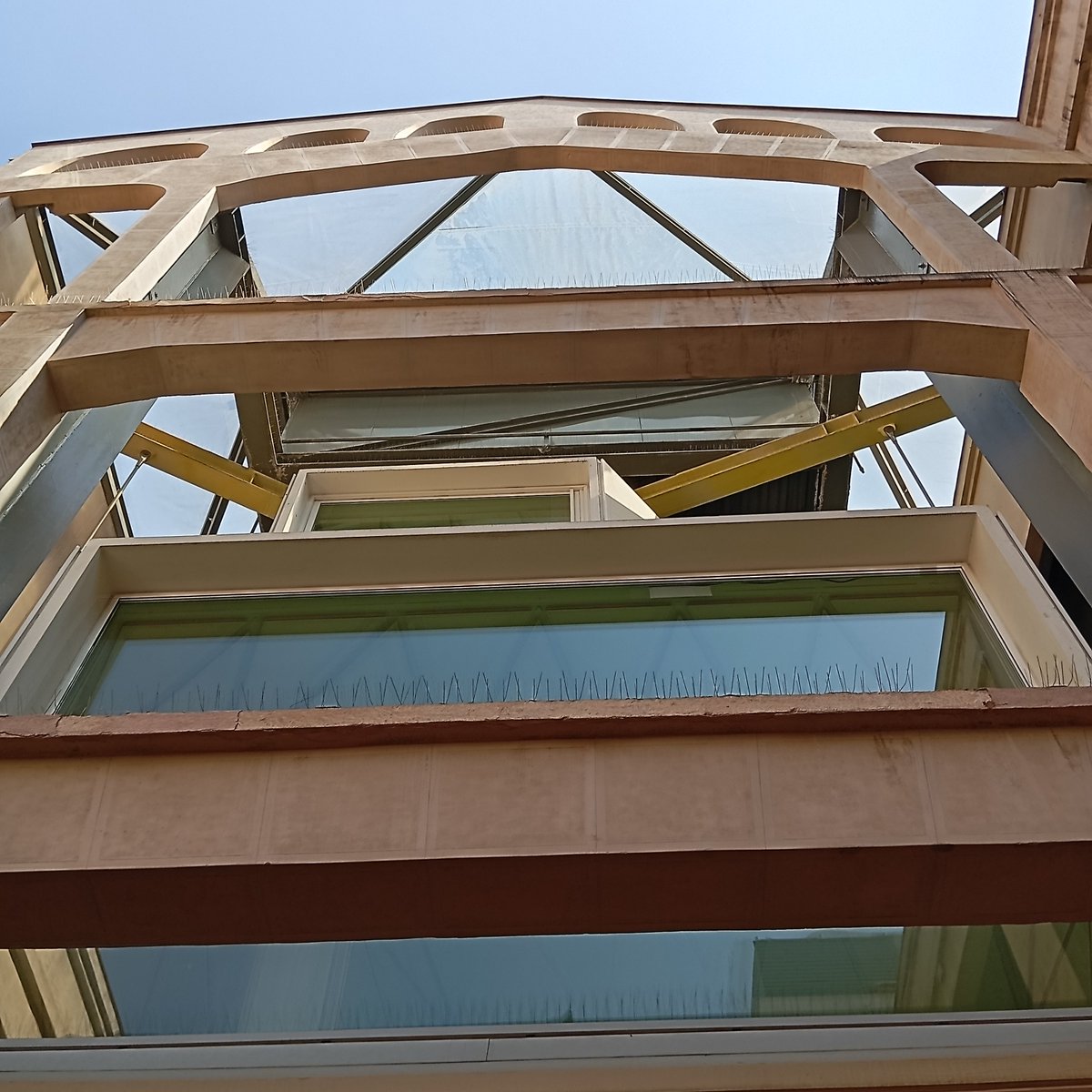 ¿Sabías que la rehabilitación del edificio de #SerreríaBelga recibió el premio COAM +10, que es el galardón que otorga el Colegio de Arquitectos de Madrid a la obra con más de 10 años de antigüedad de mayor calidad arquitectónica situada dentro o fuera de la Comunidad de Madrid?