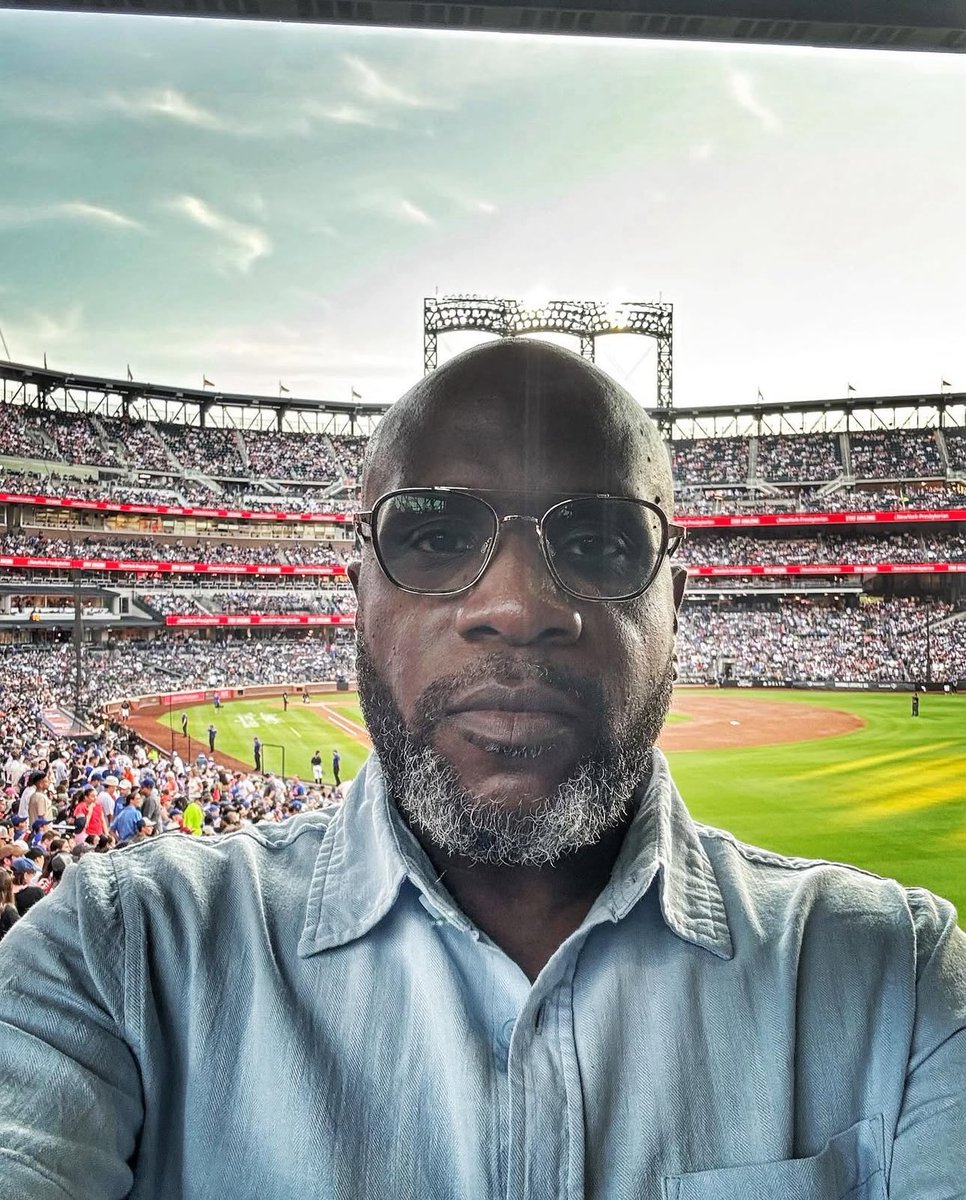 SirEdwinFreeman's tweet photo. Nothing beats a day at the ballpark! Great seats, great atmosphere, and watching America’s pastime unfold. #BaseballLife #MetsGame #StadiumVibes https://t.co/7On7HtnKZW