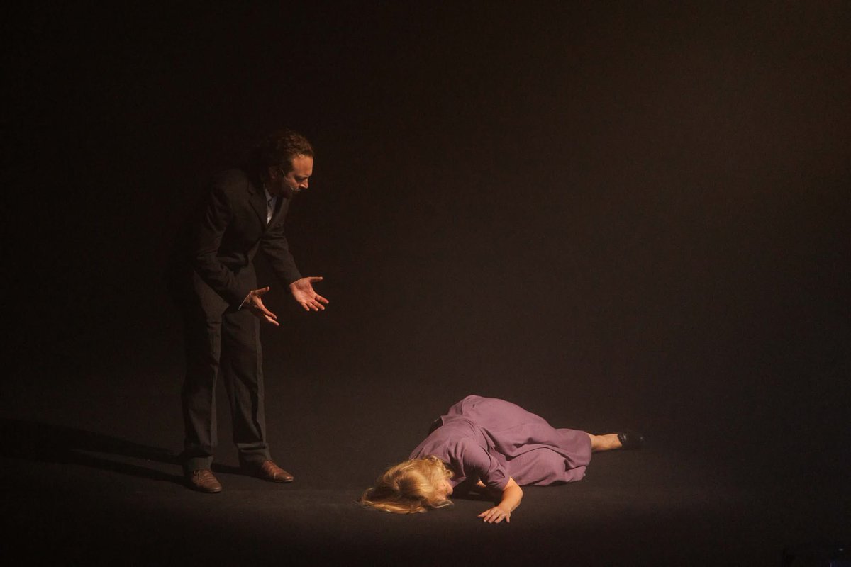 #oggialfestival
Che cos’è un fantasma? Fanny &amp; Alexander attraversa la zona oscura dove realtà e mistero s’incontrano, interrogandosi sul senso di fine, la nostalgia, il rimpianto, i rimorsi, la paura e l’amore per l’invisibile. 
GHOSTS
questa sera h 21 Teatro Alighieri, Ravenna