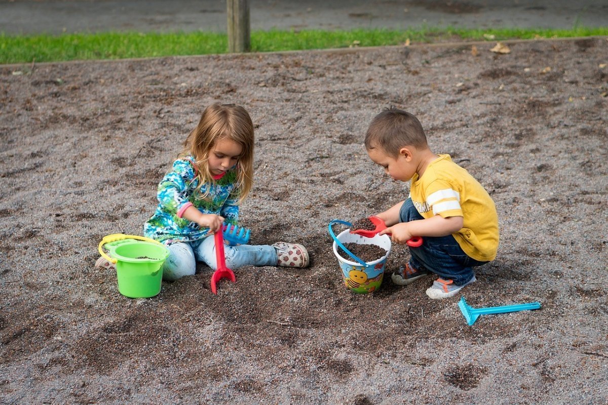 Hella (@rhib28) on Twitter photo <a href="/Christoph_Eddie/">Eddie 🇩🇪🇷🇺</a> <a href="/ZentraleV/">Zentrale Ermittlungsstelle</a> Eine kleine Ode an das SPIEL der Kinder
#SPIELEN, eines der wichtigsten Entwicklungstechniken von Kindern wird ZWANGS-INKLUDIERT und verächtlich gemacht! #Spielplatz
Die grün-woken Stadtmitarbeitenden in Köln merken nicht einmal, dass sie mit ihrer Sprachvergewaltigung und <a href="/Christoph_Eddie/">Eddie 🇩🇪🇷🇺</a> <a href="/ZentraleV/">Zentrale Ermittlungsstelle</a> Eine kleine Ode an das SPIEL der Kinder
#SPIELEN, eines der wichtigsten Entwicklungstechniken von Kindern wird ZWANGS-INKLUDIERT und verächtlich gemacht! #Spielplatz
Die grün-woken Stadtmitarbeitenden in Köln merken nicht einmal, dass sie mit ihrer Sprachvergewaltigung und